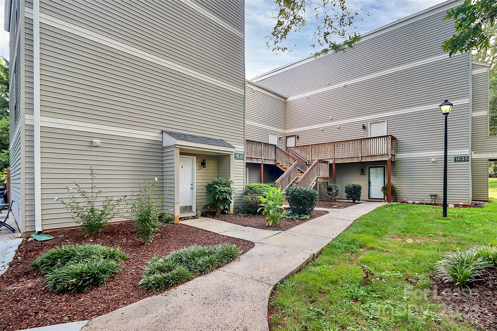 Woodmere - Residential Lease