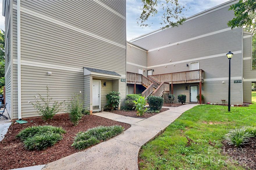 Don't miss out on the opportunity to snag this 1bd/1ba condo in the sought after Woodmere community. Brand new wall and cabinet paint in process! Just minutes away from Plaza Midwood and Uptown Charlotte. This thoughtfully remodeled property features an open floorplan with private upstairs loft bedroom. Two story living room ceiling and hardwood flooring throughout. Eat-in breakfast bar and subway tile backsplash in kitchen. Updated subway tile surround, vanity and lighting in bathroom. Washer and dryer included. Schedule a showing today!

Pets: Non-refundable Pet Fee of $250/pet + monthly Pet Rent of $20/pet