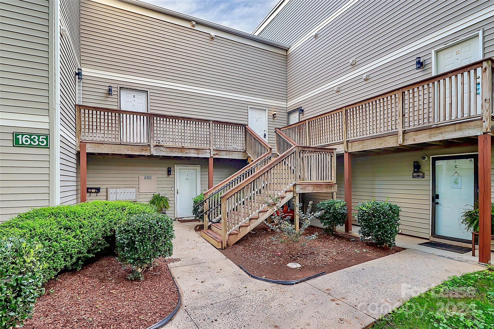 Woodmere - Residential Lease