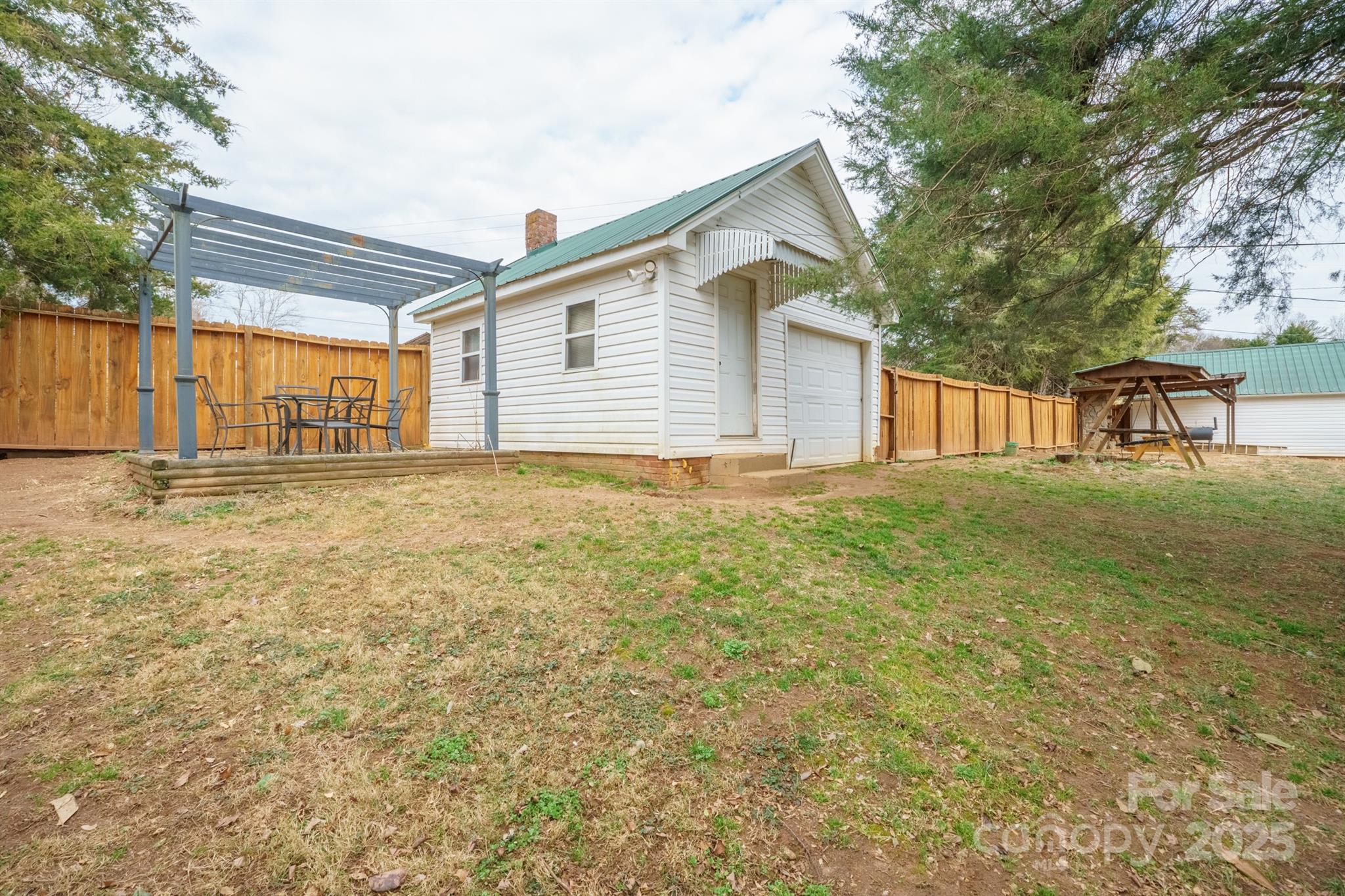4039 Hartland Road