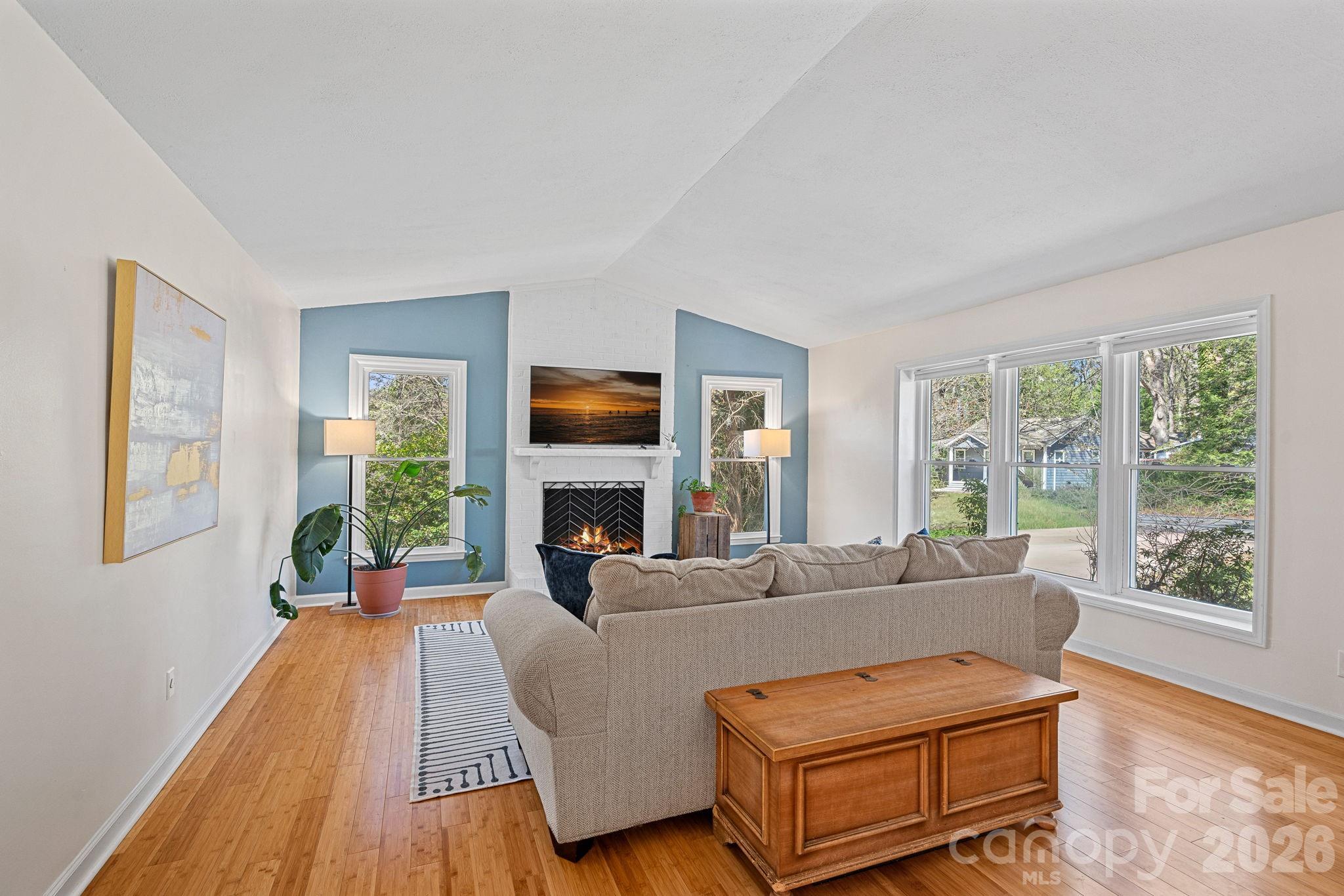 5236 Auburndale Road