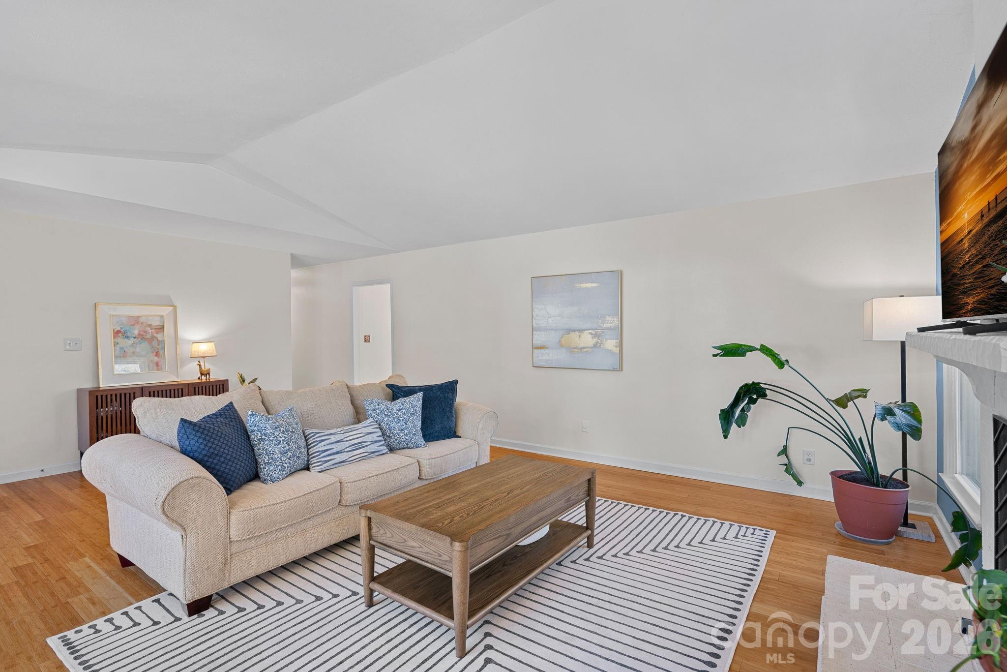 5236 Auburndale Road