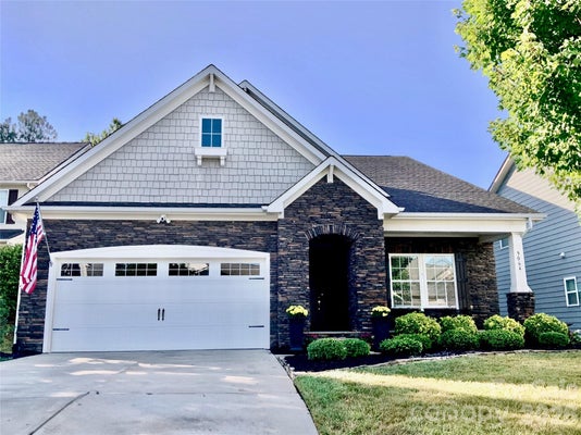 5064 STONEHILL LN, MATTHEWS, NC 28104 - Image f51ba5e1f6d204f59cd0994171af767b/3654188843