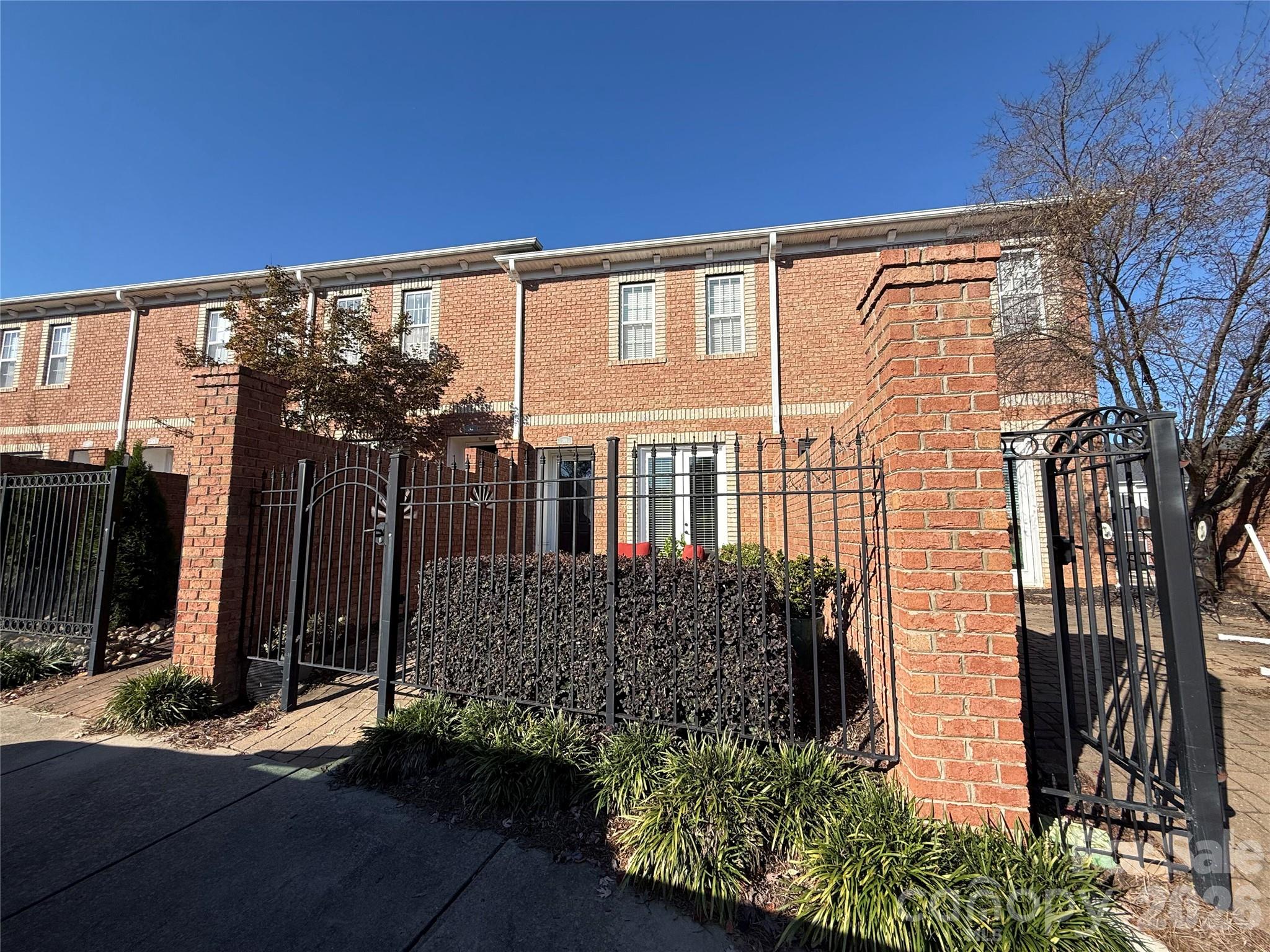 381 Dumbarton Street NW
