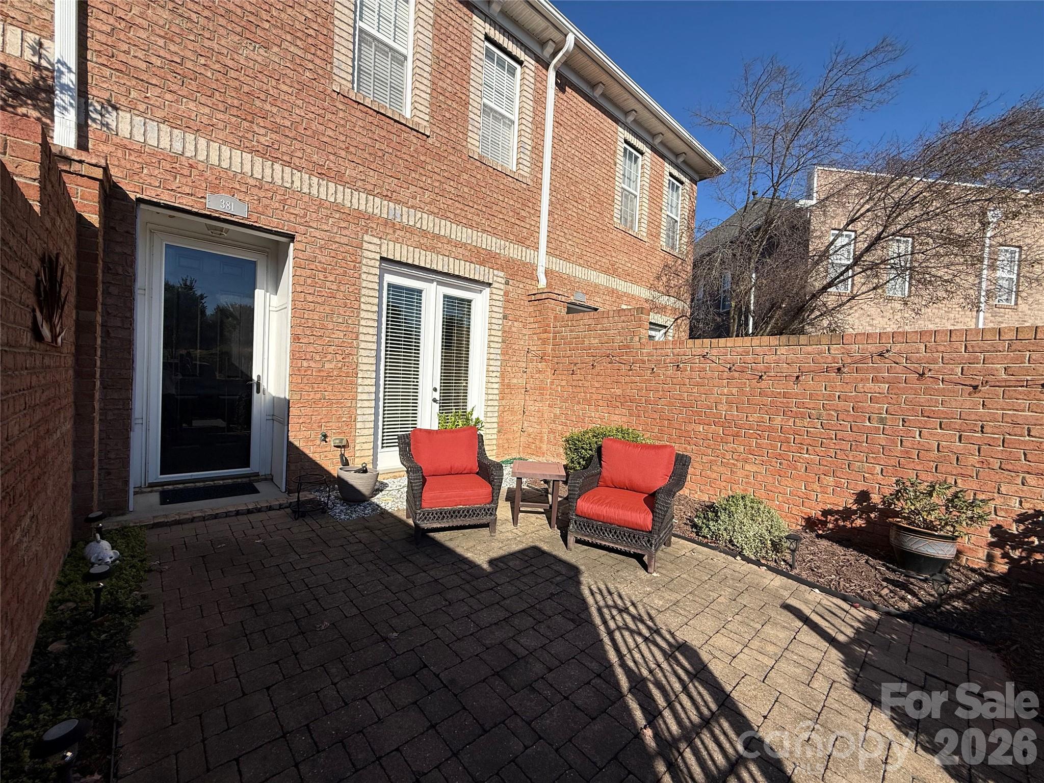 381 Dumbarton Street NW