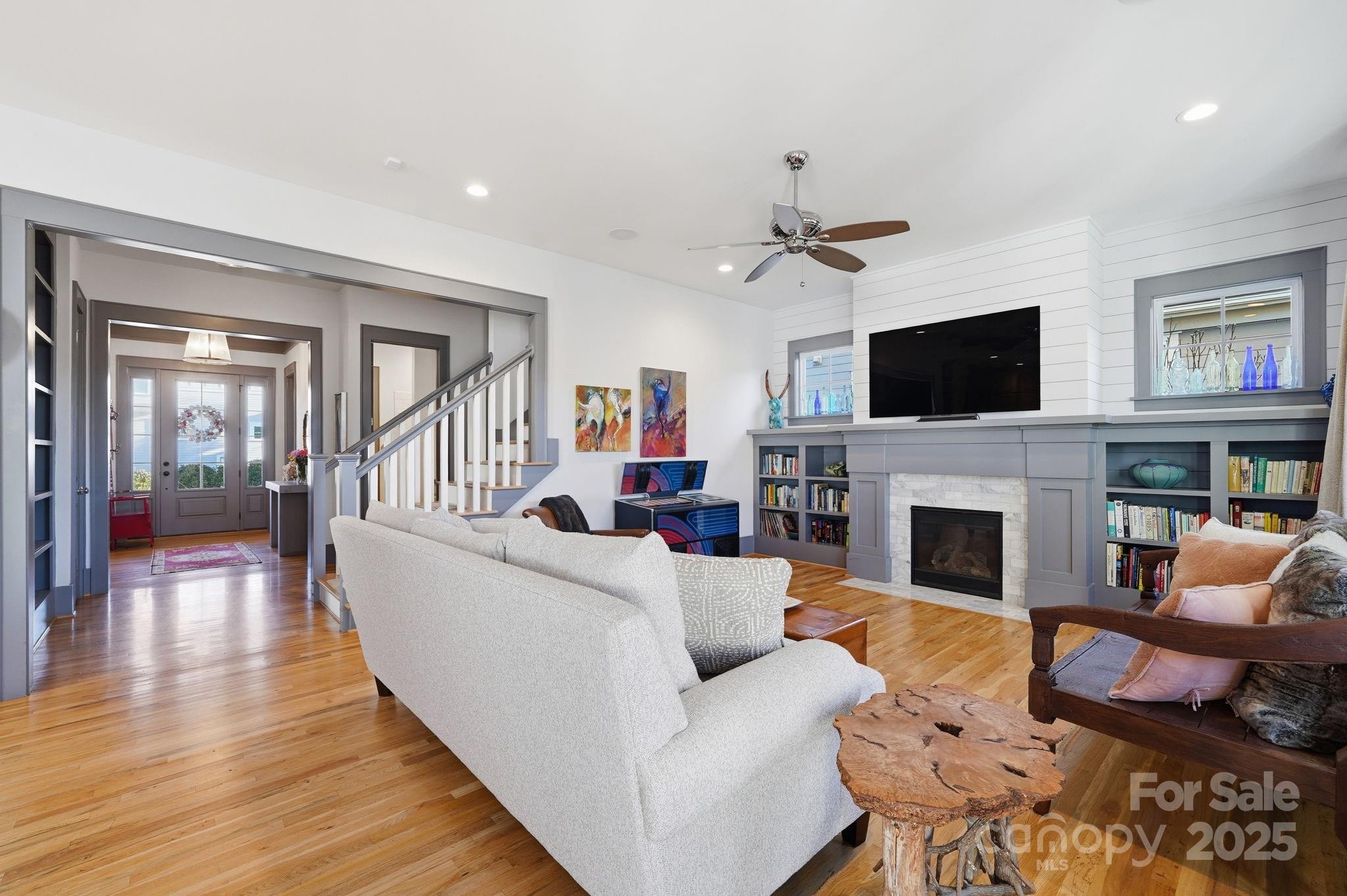 Riverwalk - Residential