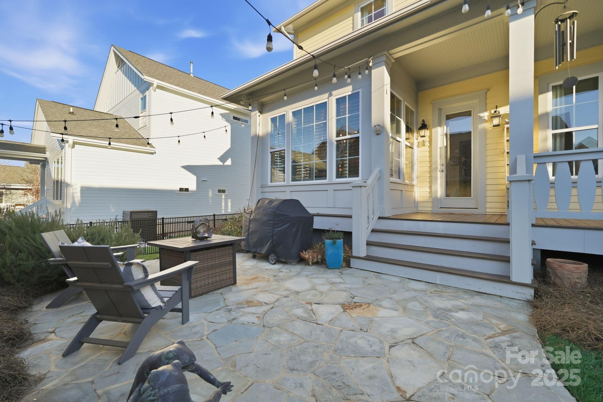 Riverwalk - Residential