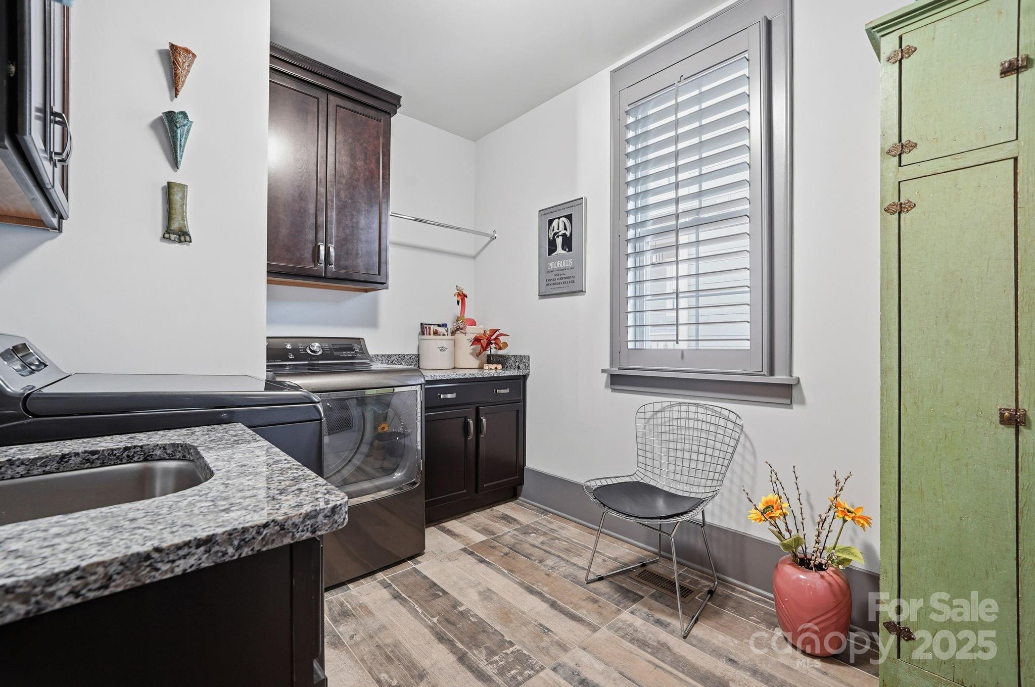 Riverwalk - Residential