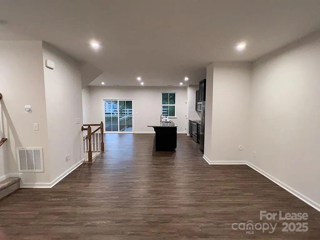 2596 Grantham Place Drive