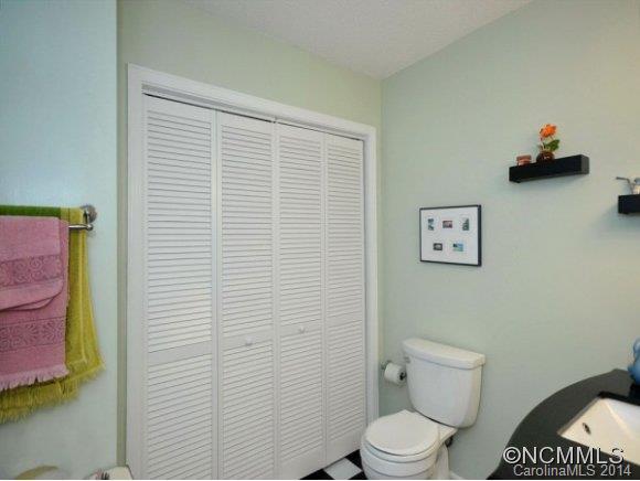 Kingston Knolls - Residential