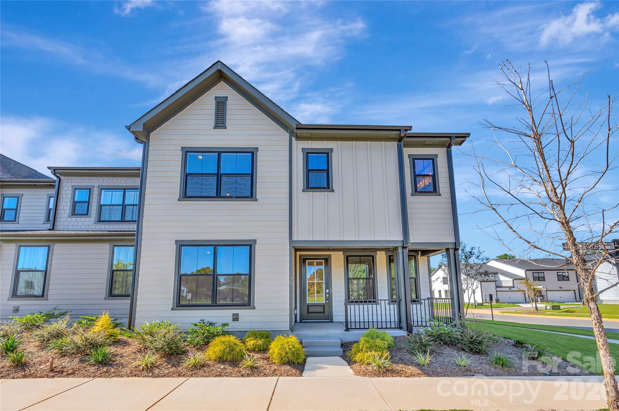 75 Seven Oaks Landing