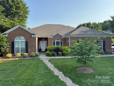 502 Roxanne Court NW Concord NC 28027
