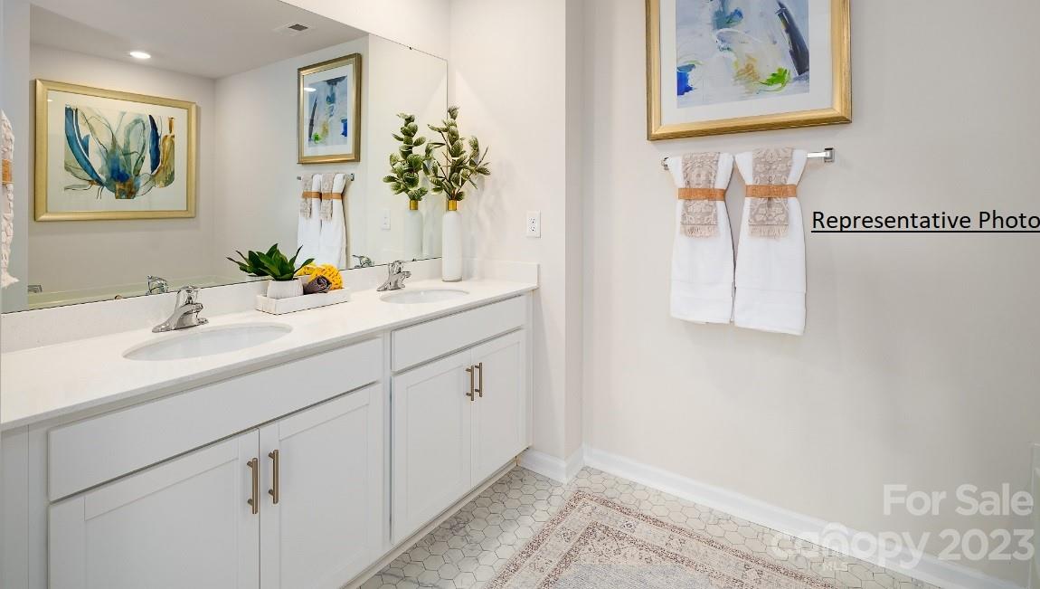 Falls at Hickory - Residential