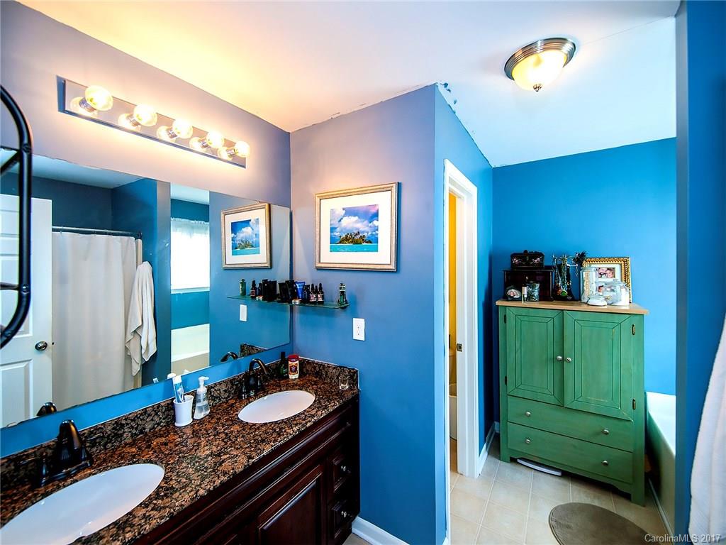 Oaks at Clover - Residential