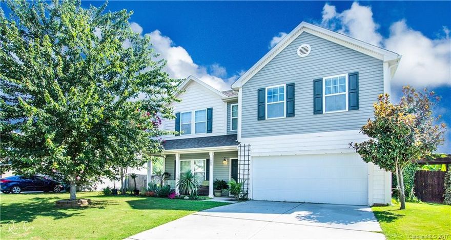 PRICED TO SELL! Immaculate home w/open floor plan has fenced yard & est. landscape. Kitchen w/granite is a dream w/double ovens & matching, newer ss appliances; refrigerator stays.  Lots of living space w/HUGE family room, transitional dining area is versatile as playroom, office, other. UPSTAIRS FEATURES A LOFT and spacious bedrooms. Breathtaking owner's suite w/sep bath, shower, & double sinks offers privacy.  Fresh paint, clean carpet- good as new w/FREE home warranty! 100% Finance USDA elig!