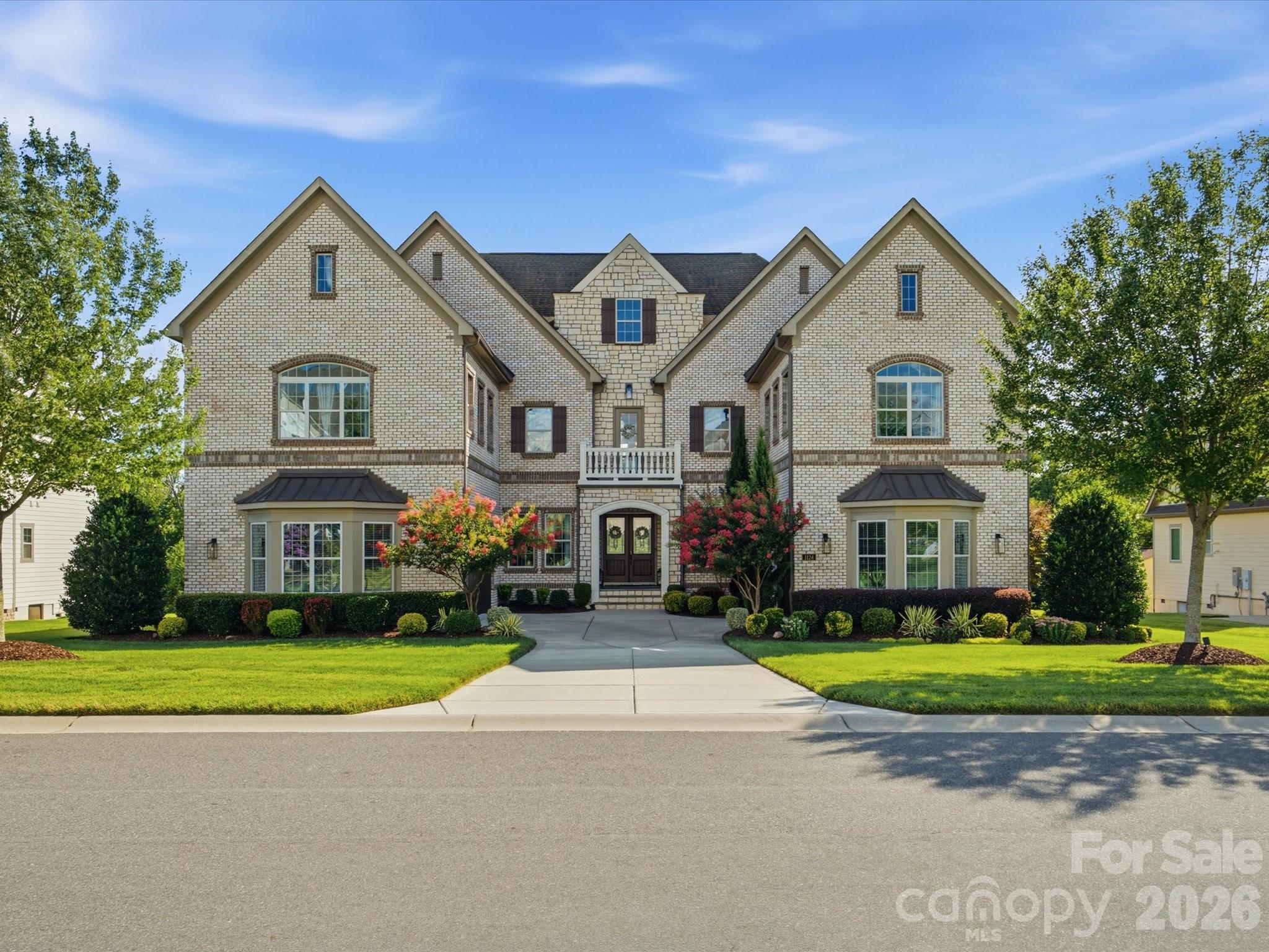 1124 Ladera Drive