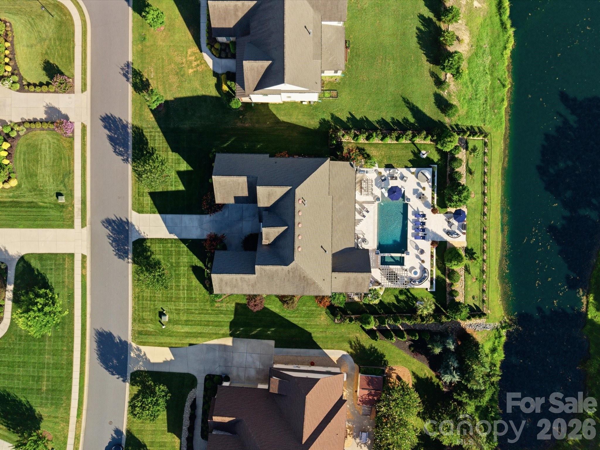1124 Ladera Drive