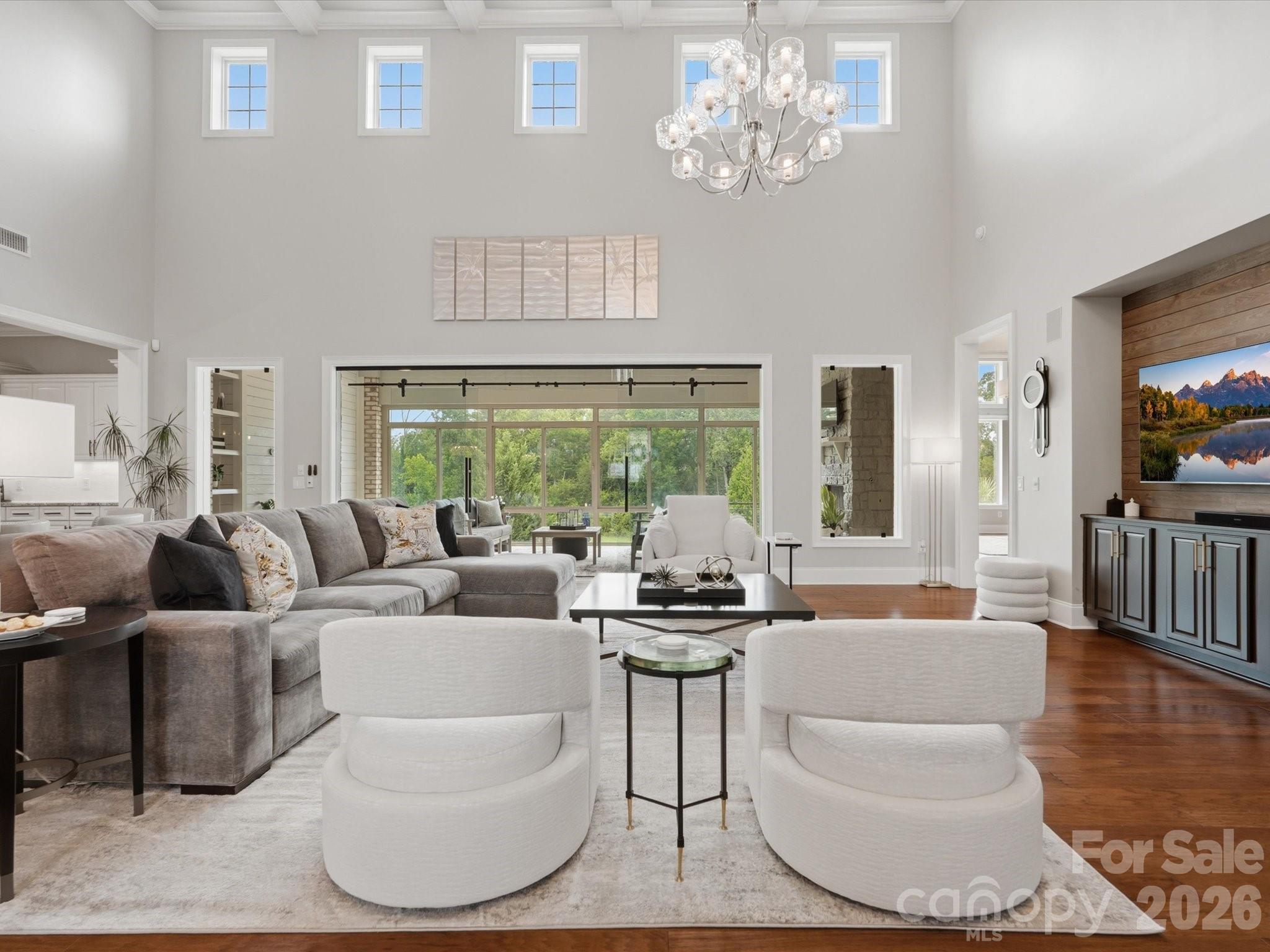 1124 Ladera Drive