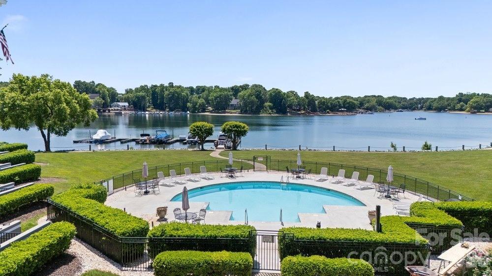 Emerald Bay - Residential