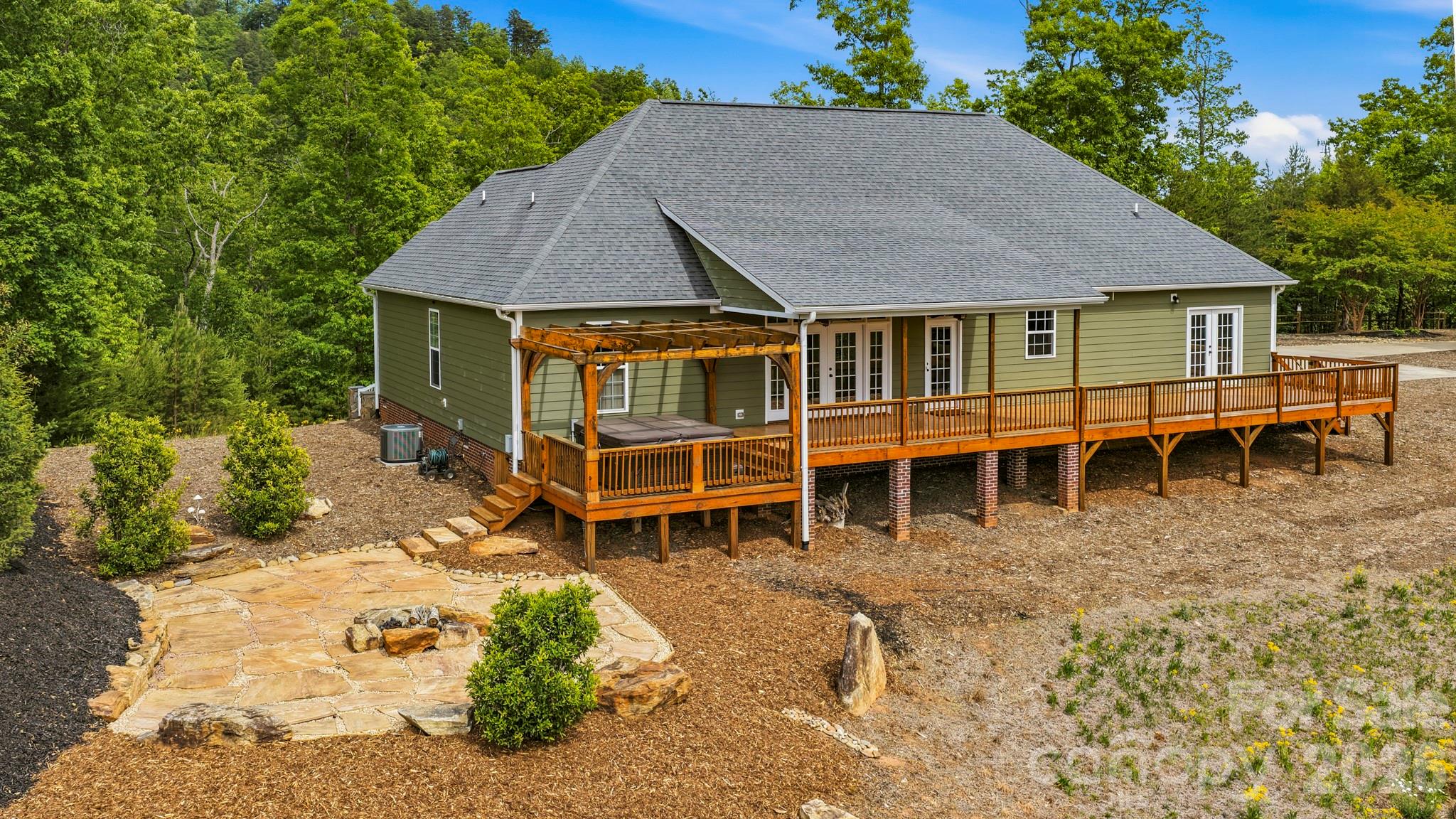 234 Crest Drive