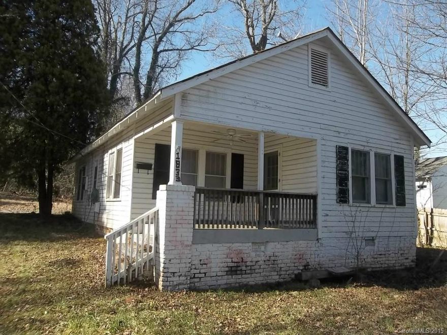 Large lot in Midwood!!  Great opportunity to build and sell.  Buyer to determine ability to divide lot and build.  This property is being sold as-is.  Seller will not negotiate repairs to the existing structure.  Across the street is walking path to Briar Creek Greenway.  Great location at the end of the street.