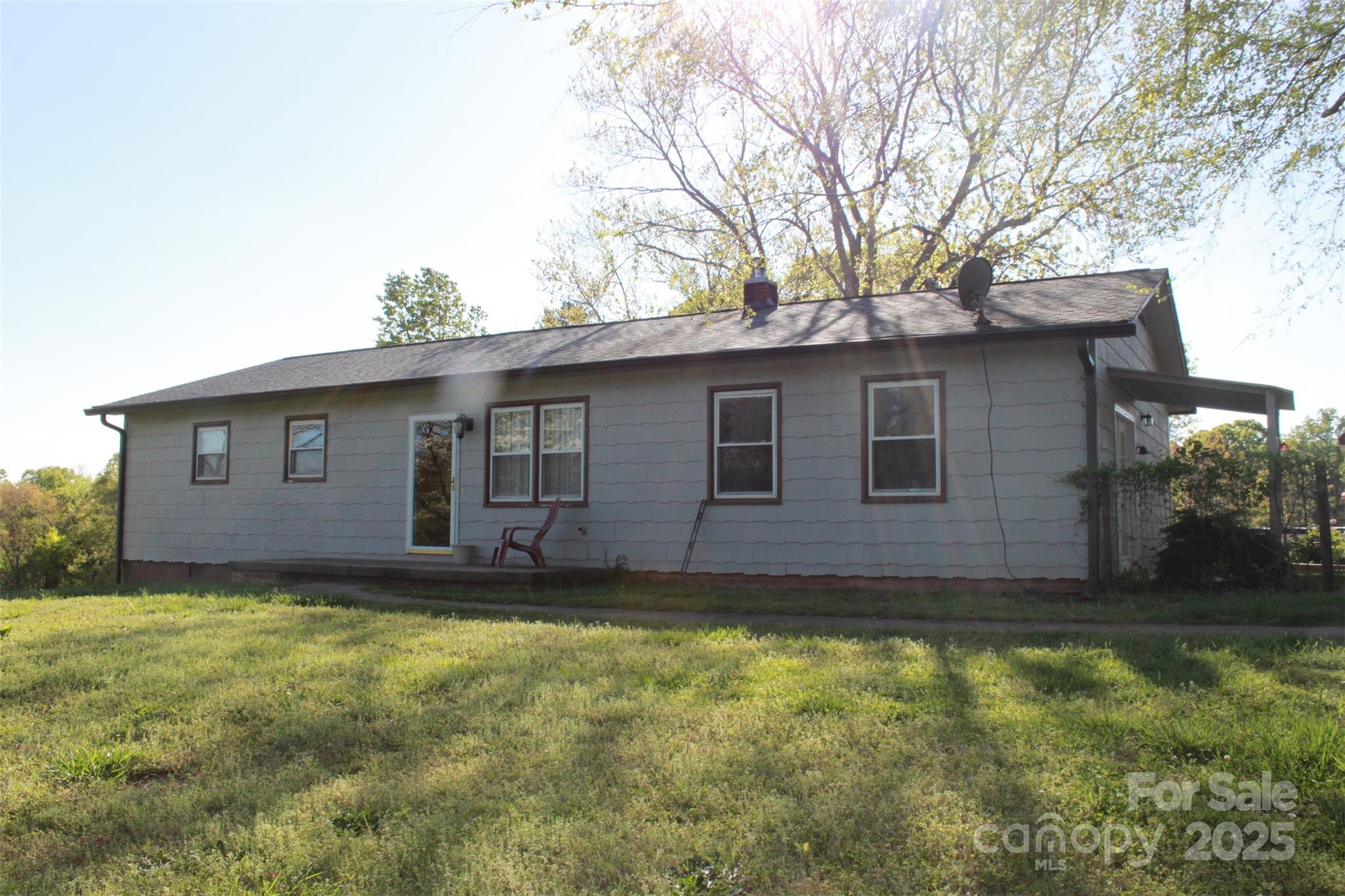 415 Right Prong Road