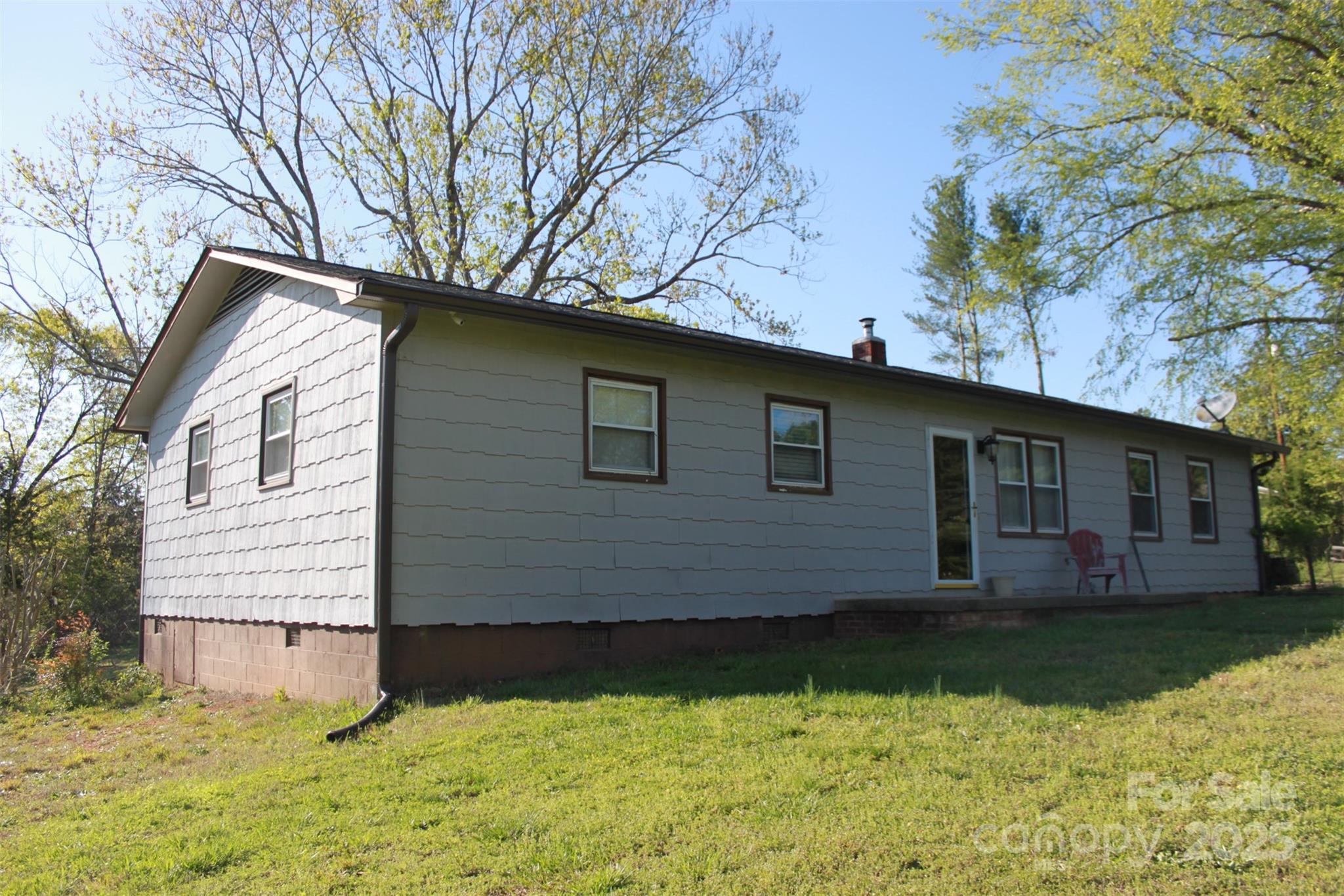 415 Right Prong Road