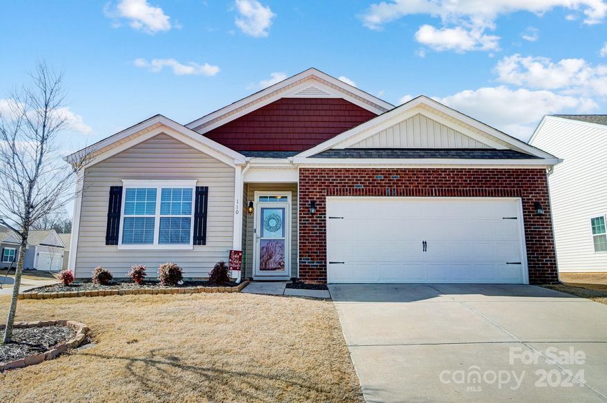 Discover the perfect blend of style and convenience in this 4-bedroom ranch, nicely situated on a corner lot in Kensington Village. Relax knowing that the kids and pets are safe and secure while playing in the spacious and private fenced backyard. Located in the heart of Mooresville this beautifully crafted single-story home is a leisurely walk to downtown's vibrant dining and social district as well as, the splendid newly opened Liberty Park (1.2 miles). With Mooresville High School (.7 Miles) and Walmart Neighborhood Market (.2 Miles) just a stroll away, every amenity is within effortless reach. Kensington Village offers a wonderful pool with large tanning ledge, playground and so much more. Did we mention Mooresville Graded school district? This home leaves little to be desired. Don’t miss out. It’s a rare find indeed!