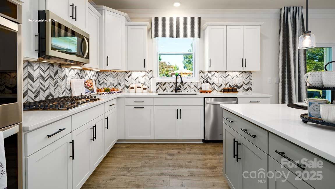 7160 Sylvan Retreat Drive