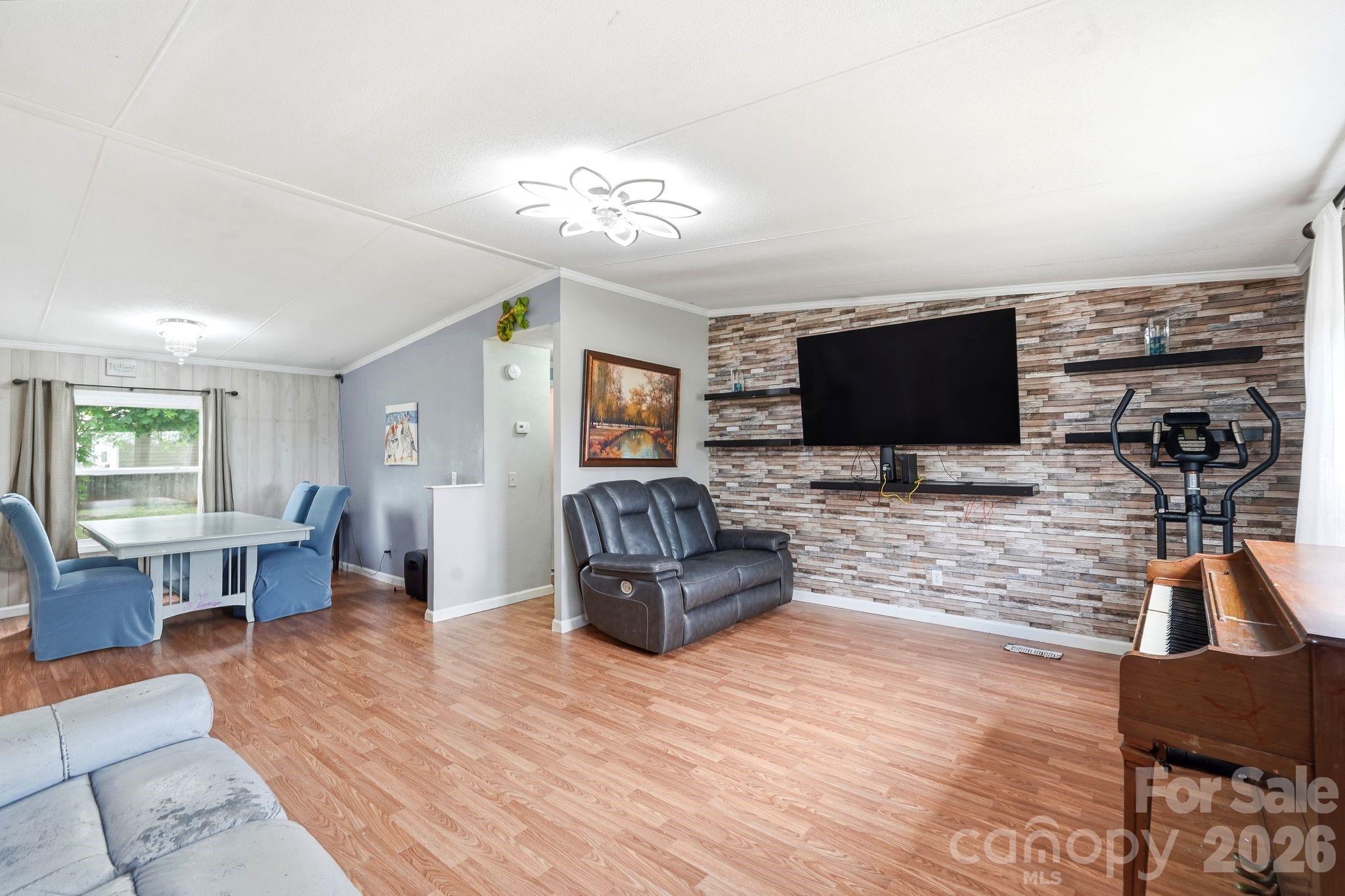 Summertree - Residential