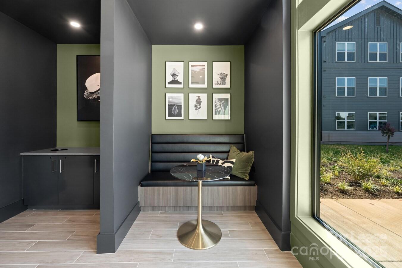 Charlotte, North Carolina 28227, United States, 2 Bedrooms Bedrooms, ,2 BathroomsBathrooms,Residential,Active,211654