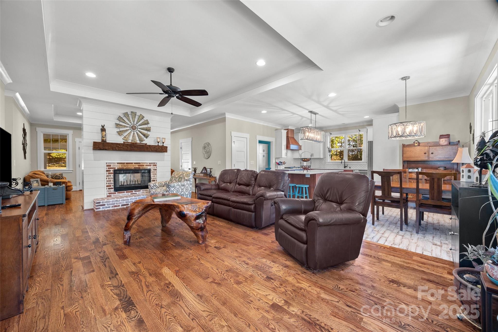 1725 Woods Road