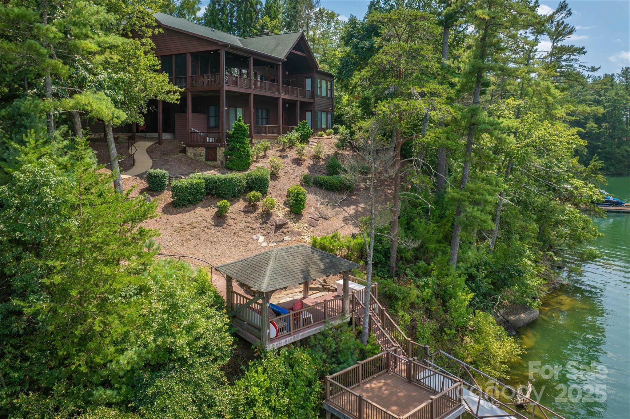 5140 Beech Bluff Drive