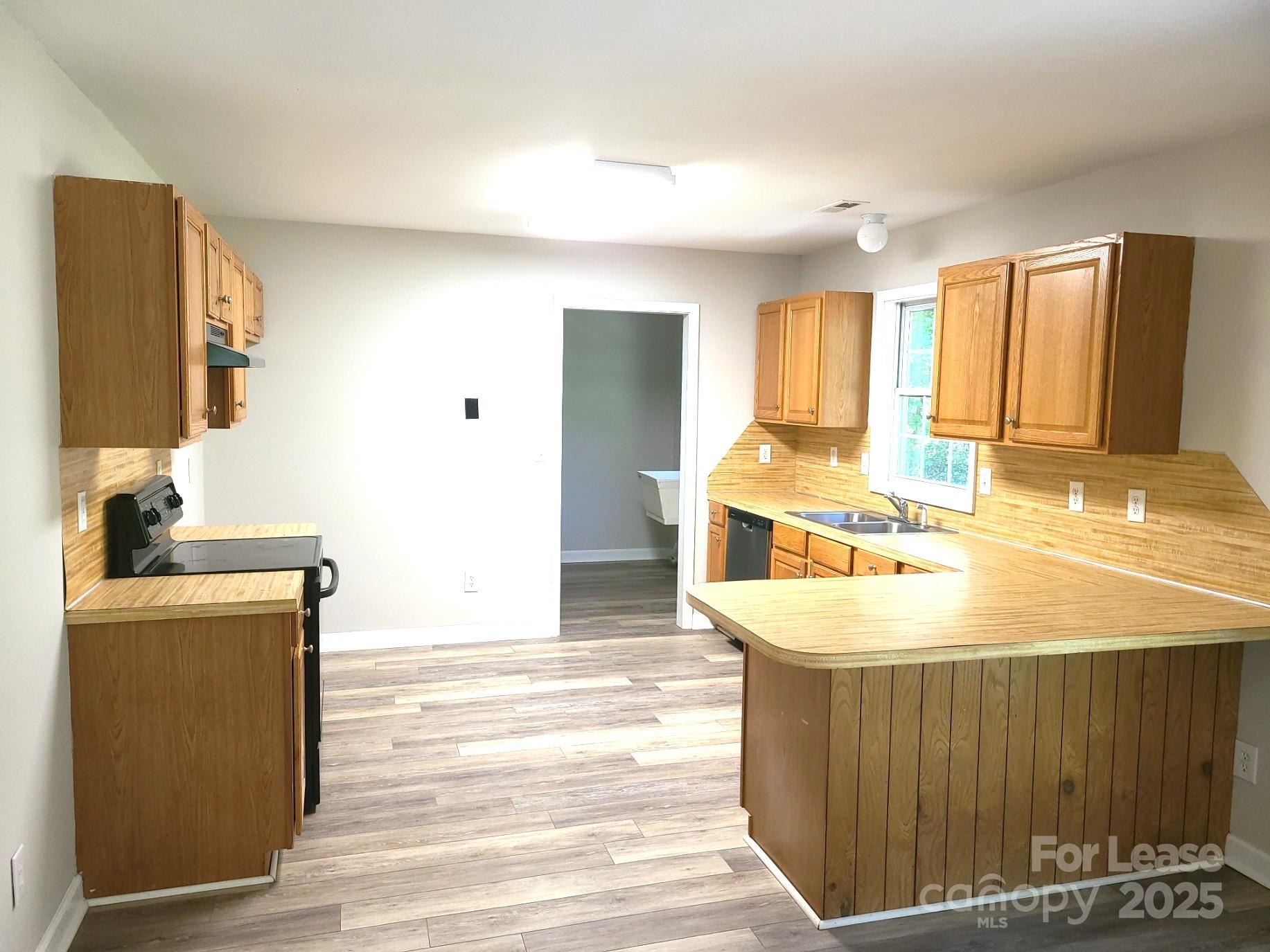 Unknown - Residential Lease