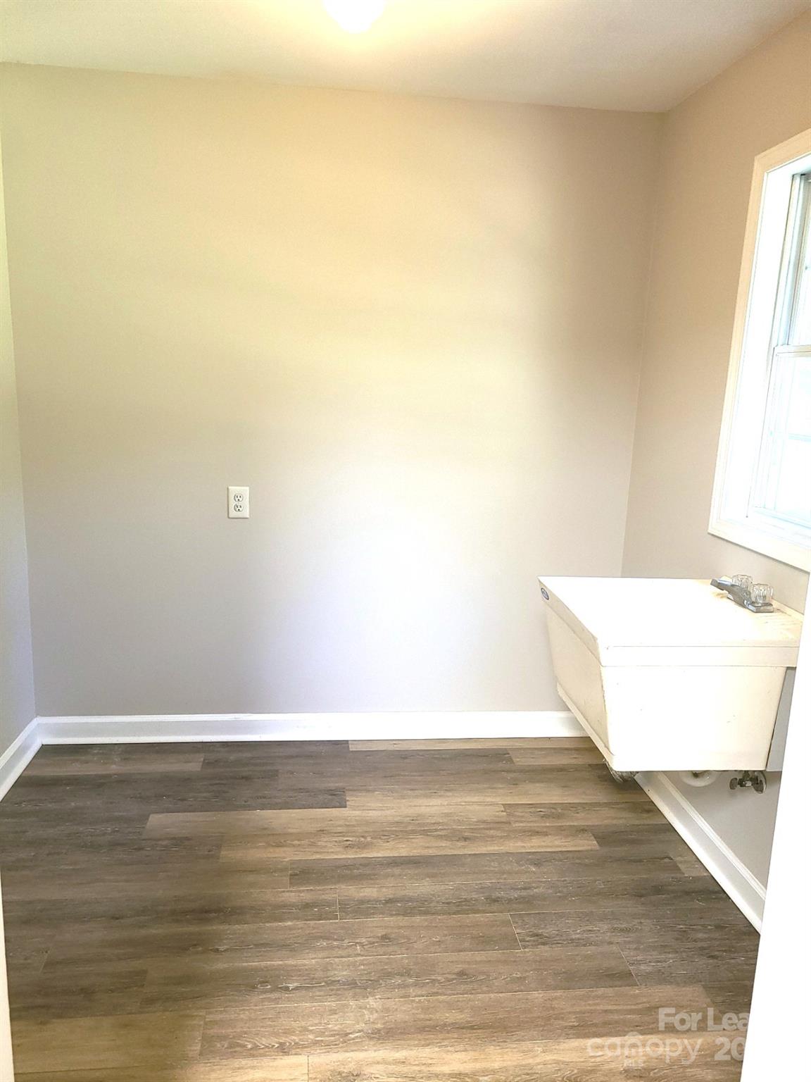 Unknown - Residential Lease