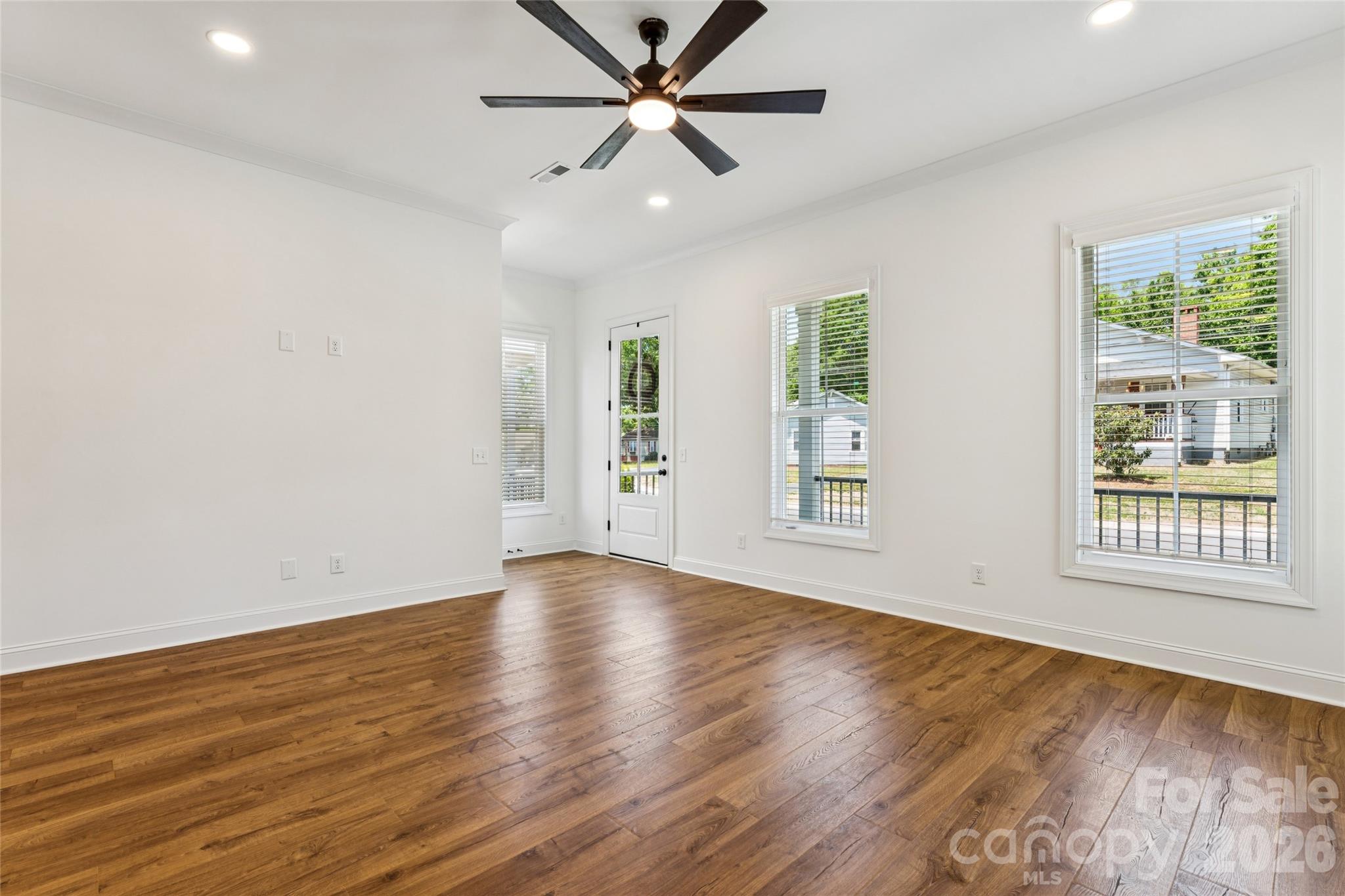 Magnolia - Residential