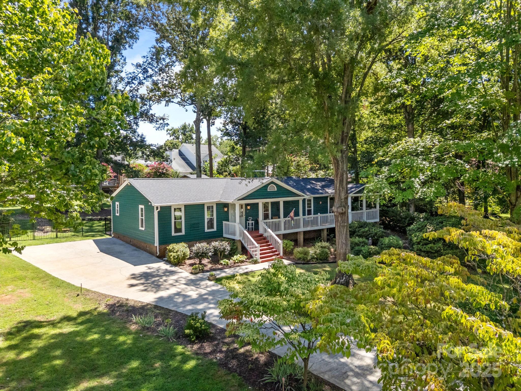 21300 Sandy Cove Road