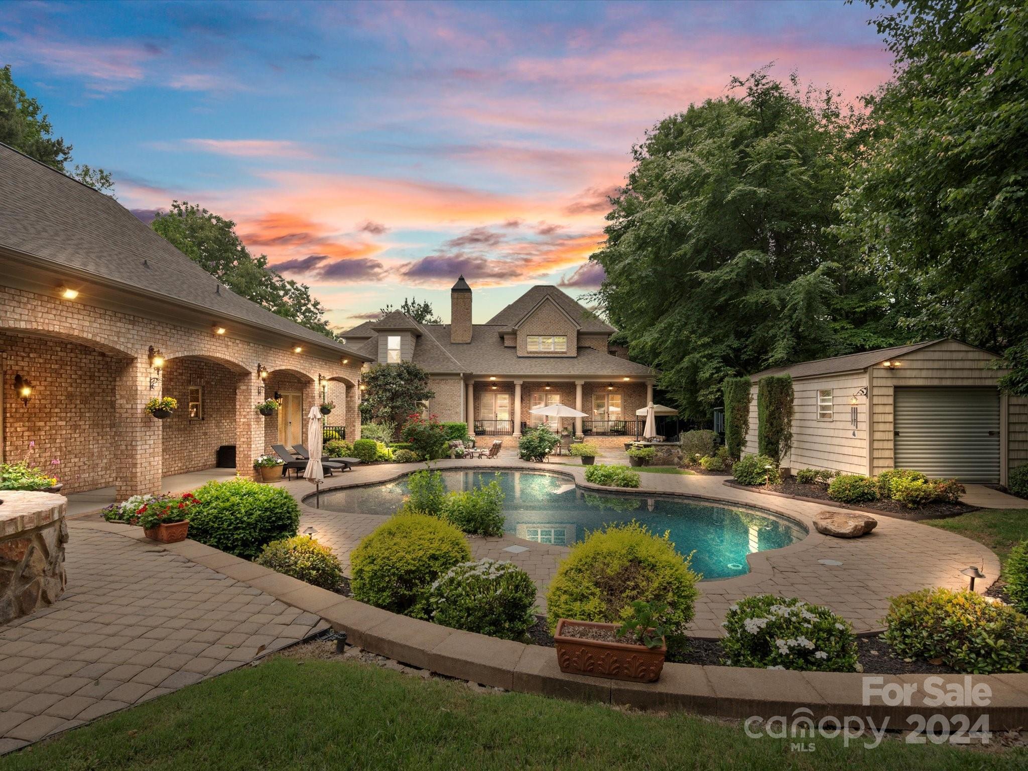 Weddington Forest - Residential