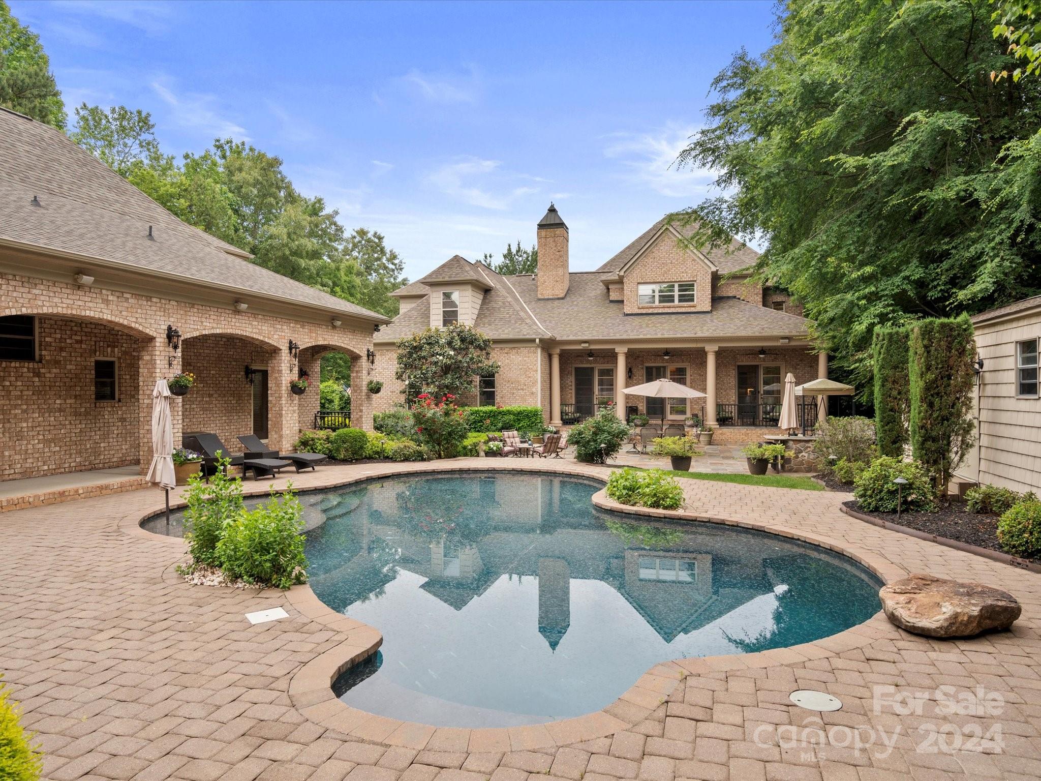 Weddington Forest - Residential