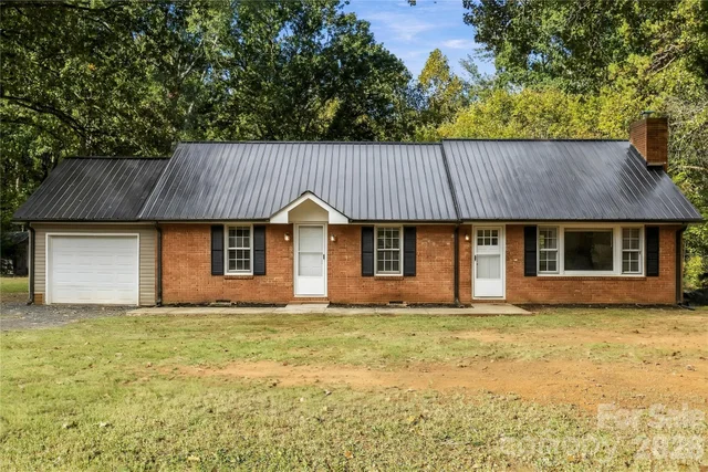 22578 S Nc Highway 109, photo 2 of 48