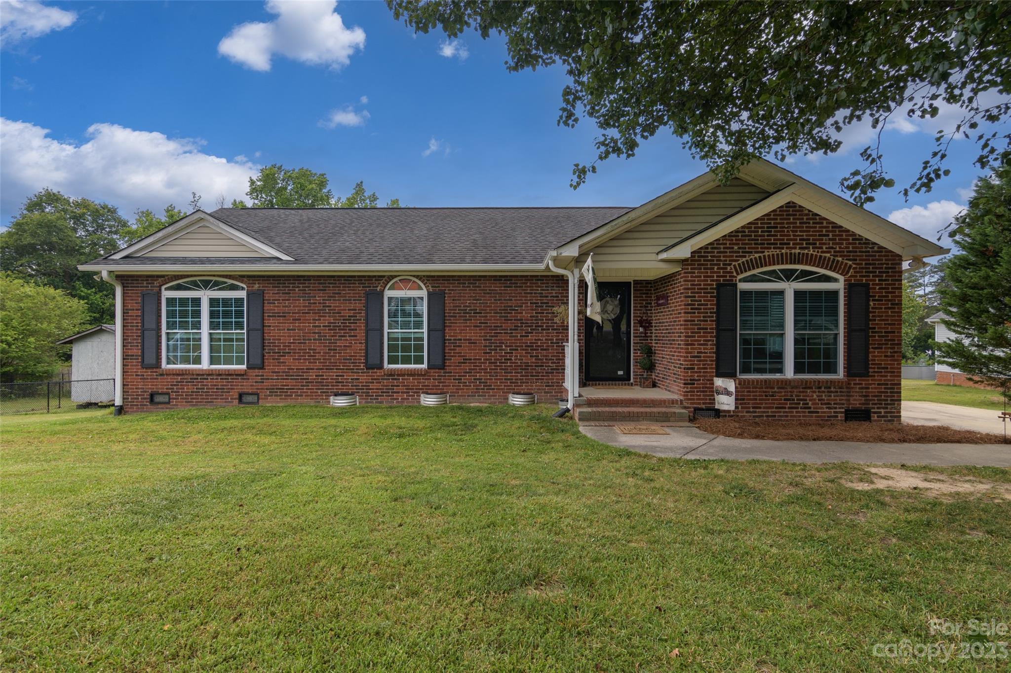 Photo 1 of 23 — 220 Covey Court, York, SC 29745