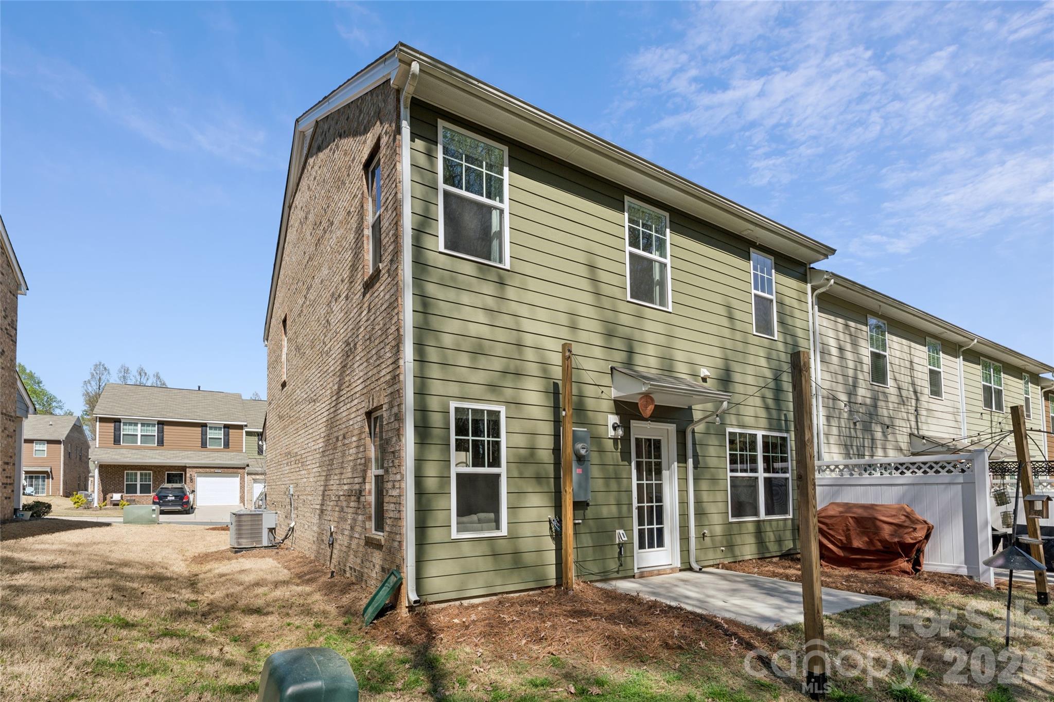 Townes at University East - Residential