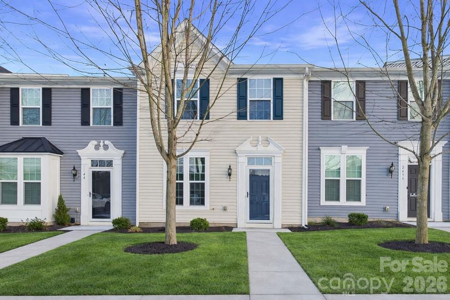 Well kept Townhome in the heart of Denver (Smithstone area) accessible to local restaurants and easy access to
Charlotte - Huntersville - Cornelius .  Main living area is spacious with nice pantry and sliding doors to outside. Living Room - Kitchen with bar area - Dining Area. Upstairs features private Primary Suite with additional two bedrooms and additional full bath. Pull down attic access
HOA Dues $255 monthly and covers Water/landscaping/clubhouse/pool and insurance  for outside structure.
