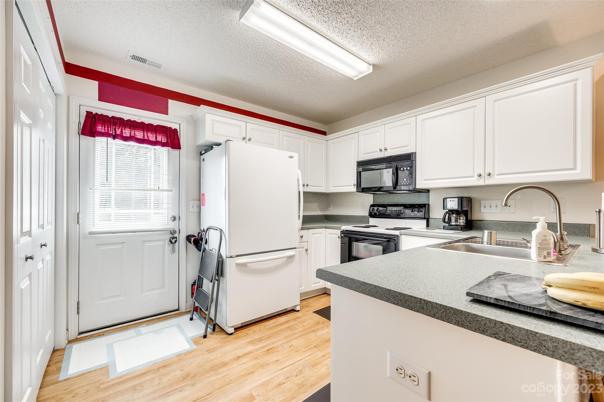 Meadow Creek - Residential