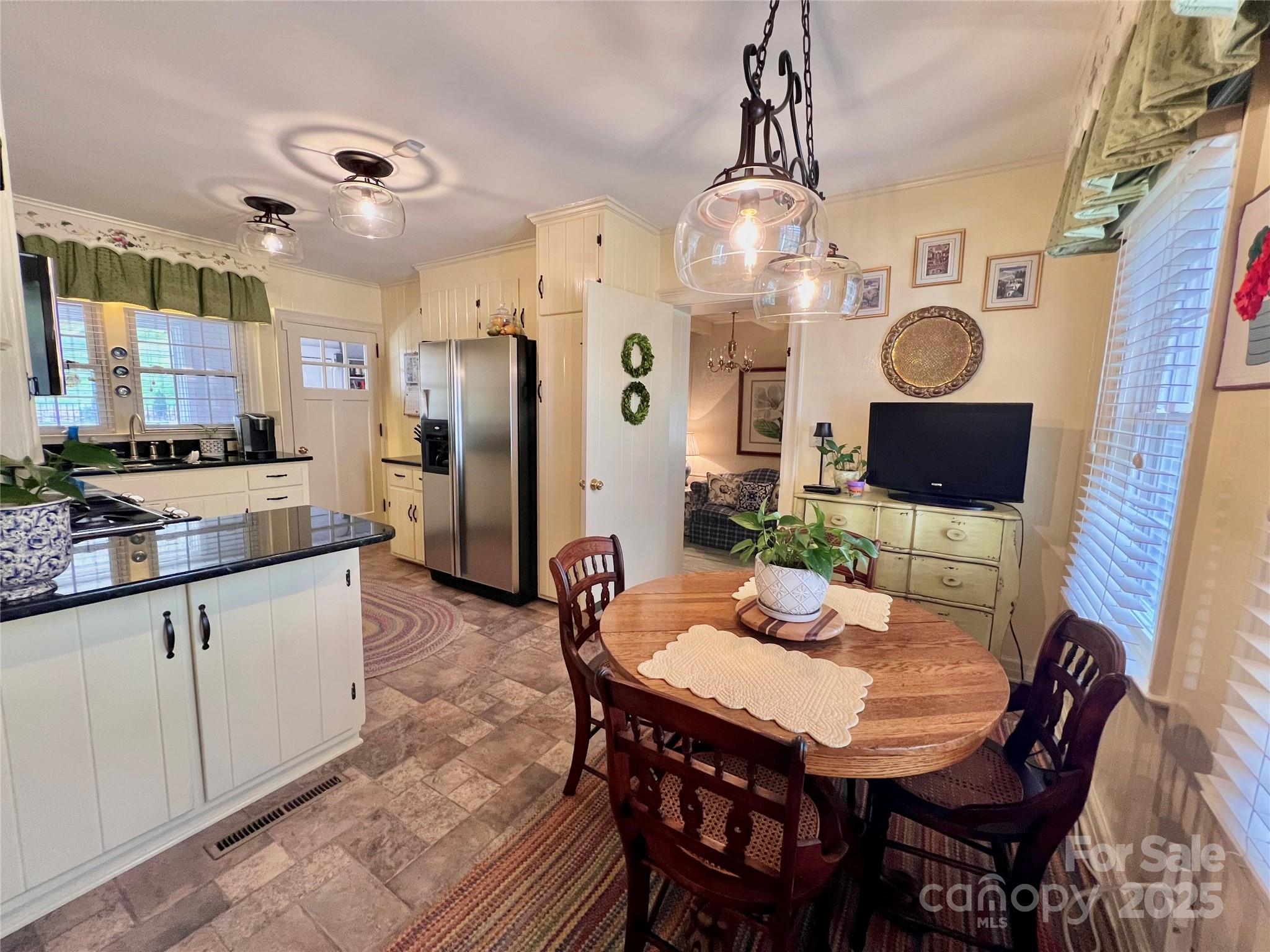 303 Wade E Vannoy Drive