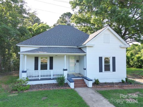 Single Family Residence in Wadesboro NC 913 Green Street.jpg