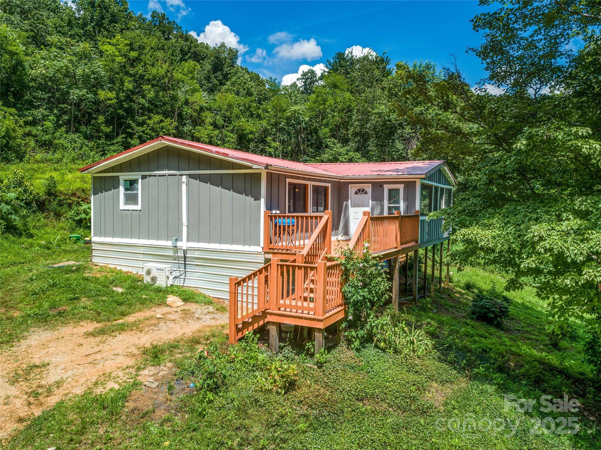124 Cozy Cove Lane