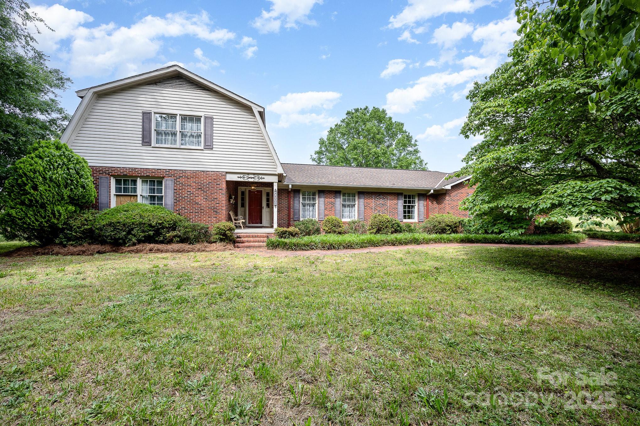 4630 Woodleaf Road