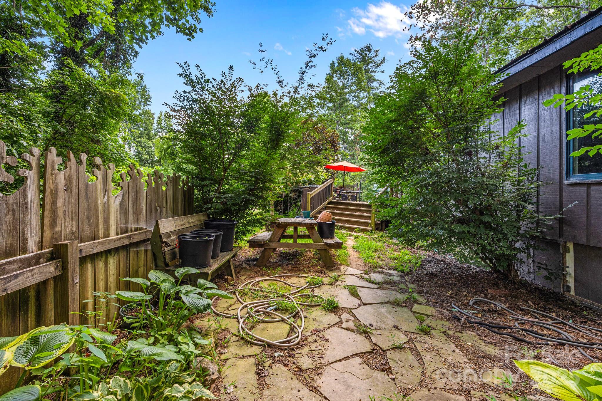 17 & 19 McGee Hill Road