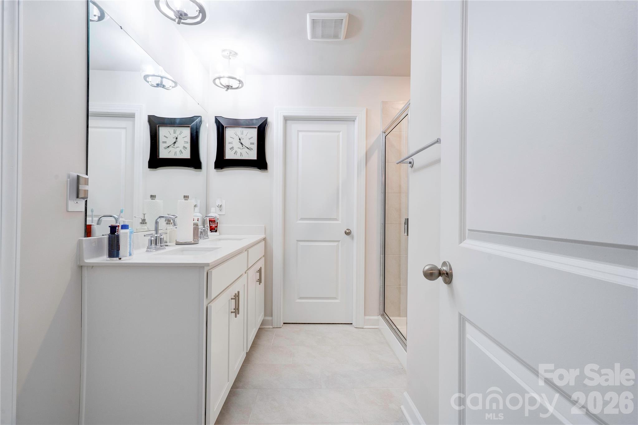 Seattle Crossing - Residential